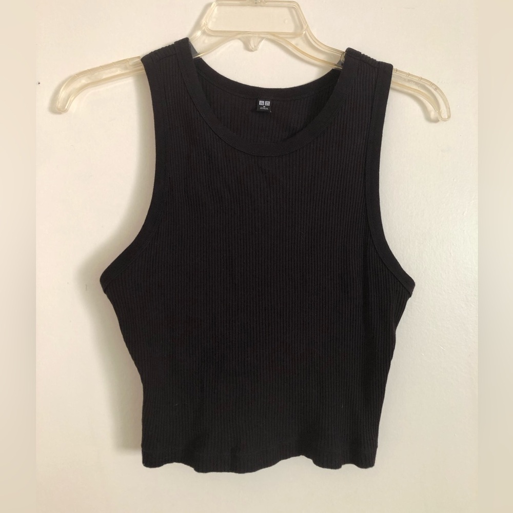Uniqlo Black Ribbed Crop Tank Top M